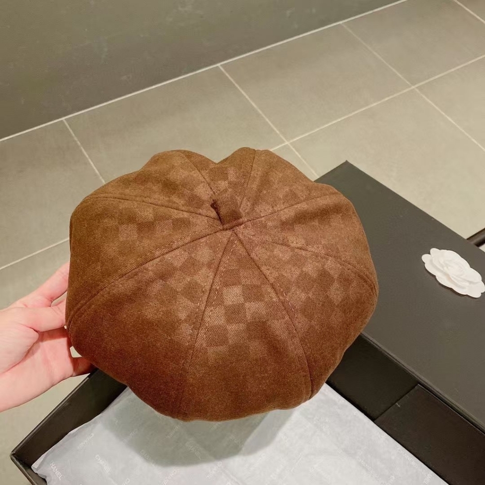 Louis Vuitton Damier Beret Brown